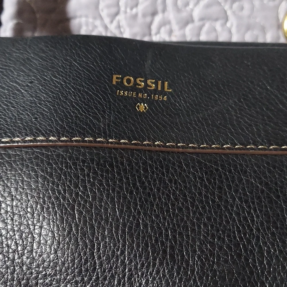 Y2K FOSSIL PEBBLE LEATHER MESSENGER EXECUTIVE BAG BLACK ISSUE NO. 1954 - EUC!